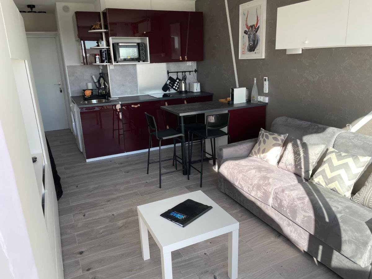 Superbe Studio, Terrasse, Piscine, Parking Le Grau-du-Roi Eksteriør billede